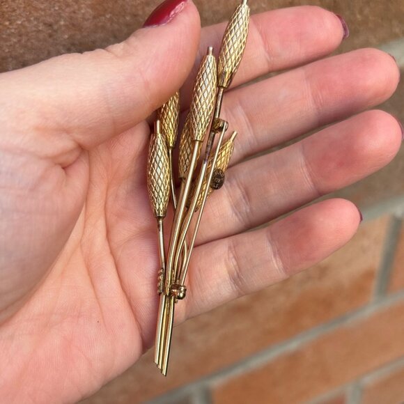 Vintage Gold-Tone Wheat Bouquet Brooch - Picture 5 of 5